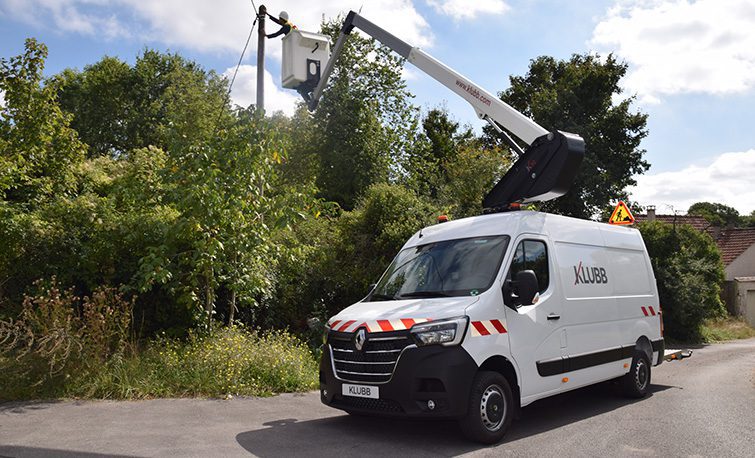 kl32-aerial-work-platform-on-renault-van