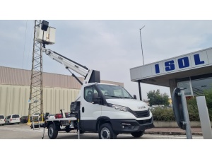 PT 180E Piattaforma aerea telescopica 18mt